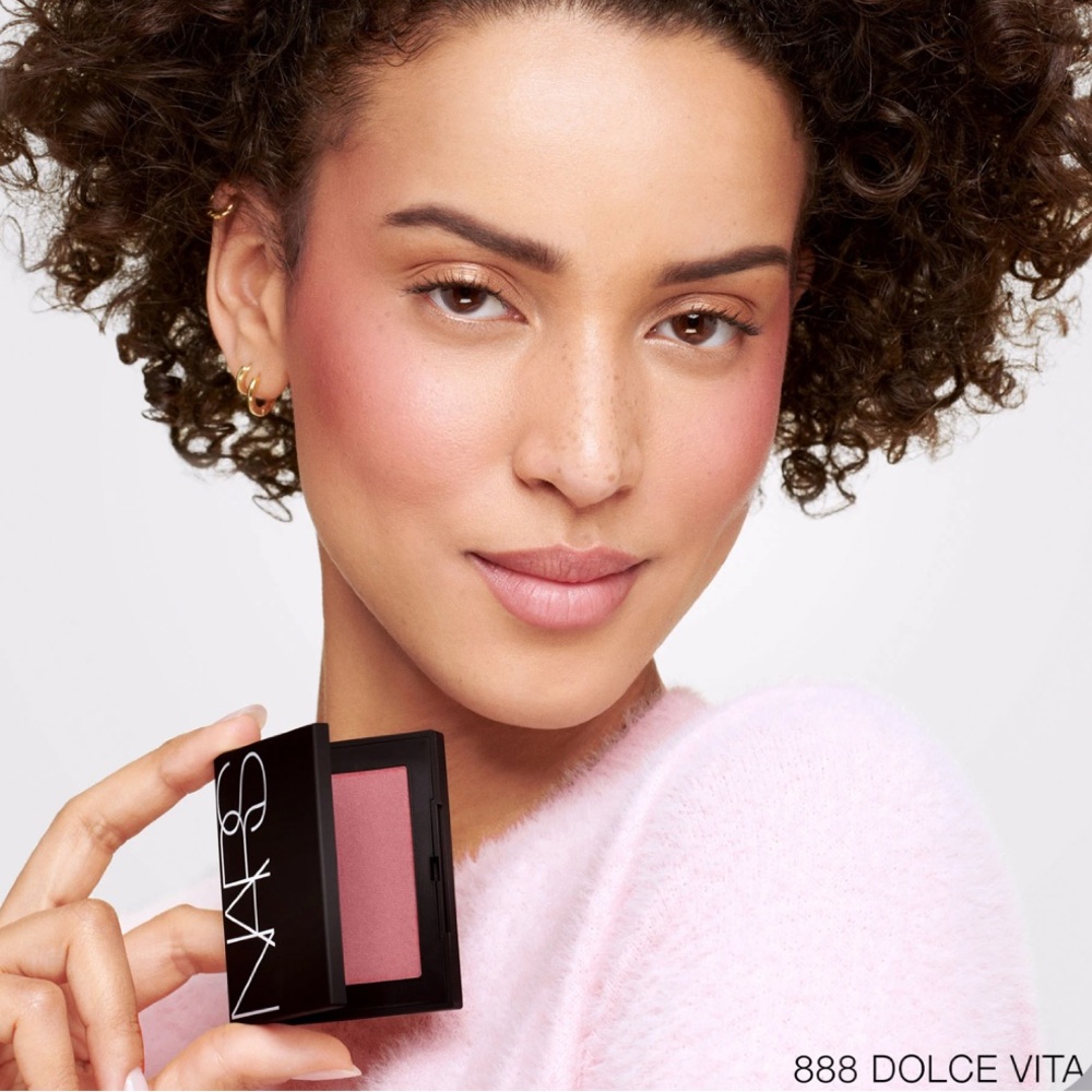 NARS Blush Dolce Vita - Picture 2 of 15